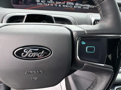 2025 Ford Expedition PLATINUM 4X4