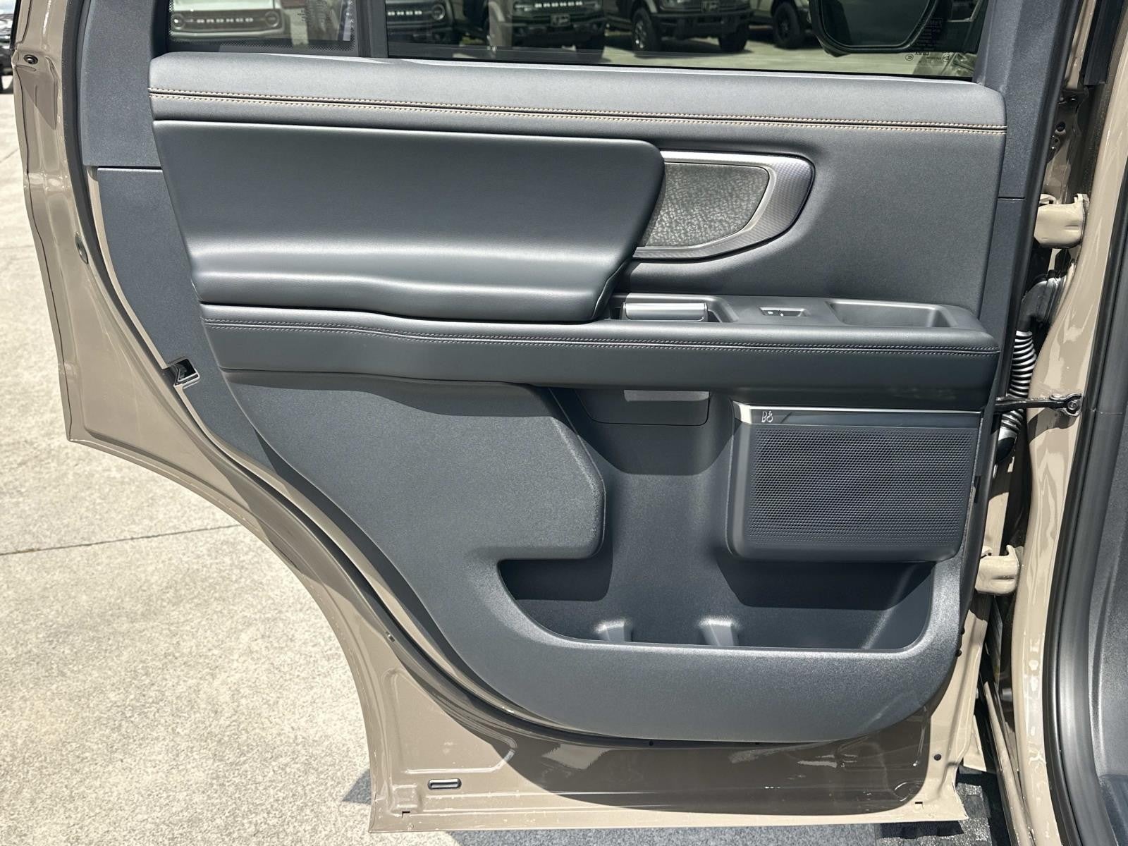 2026 Ford Expedition TREMOR 4X4