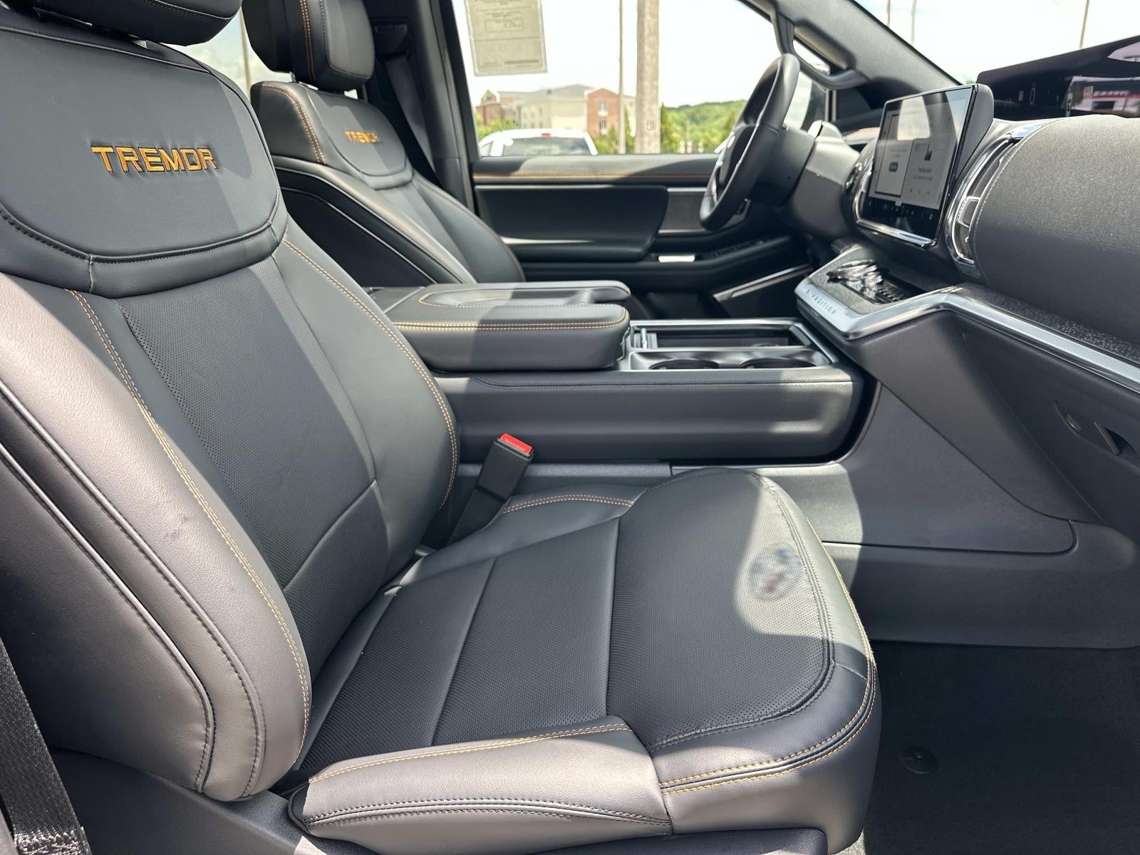 2026 Ford Expedition TREMOR 4X4