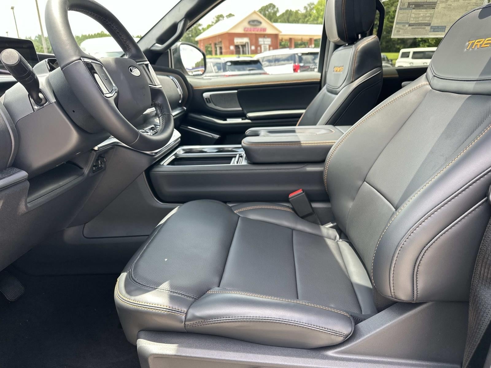 2026 Ford Expedition TREMOR 4X4