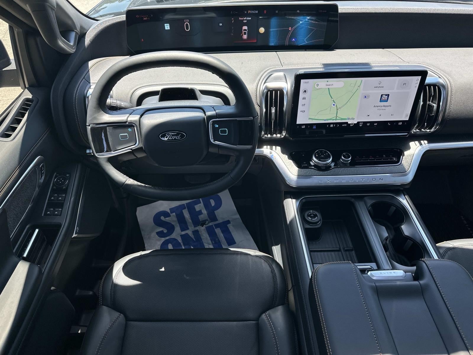 2026 Ford Expedition TREMOR 4X4
