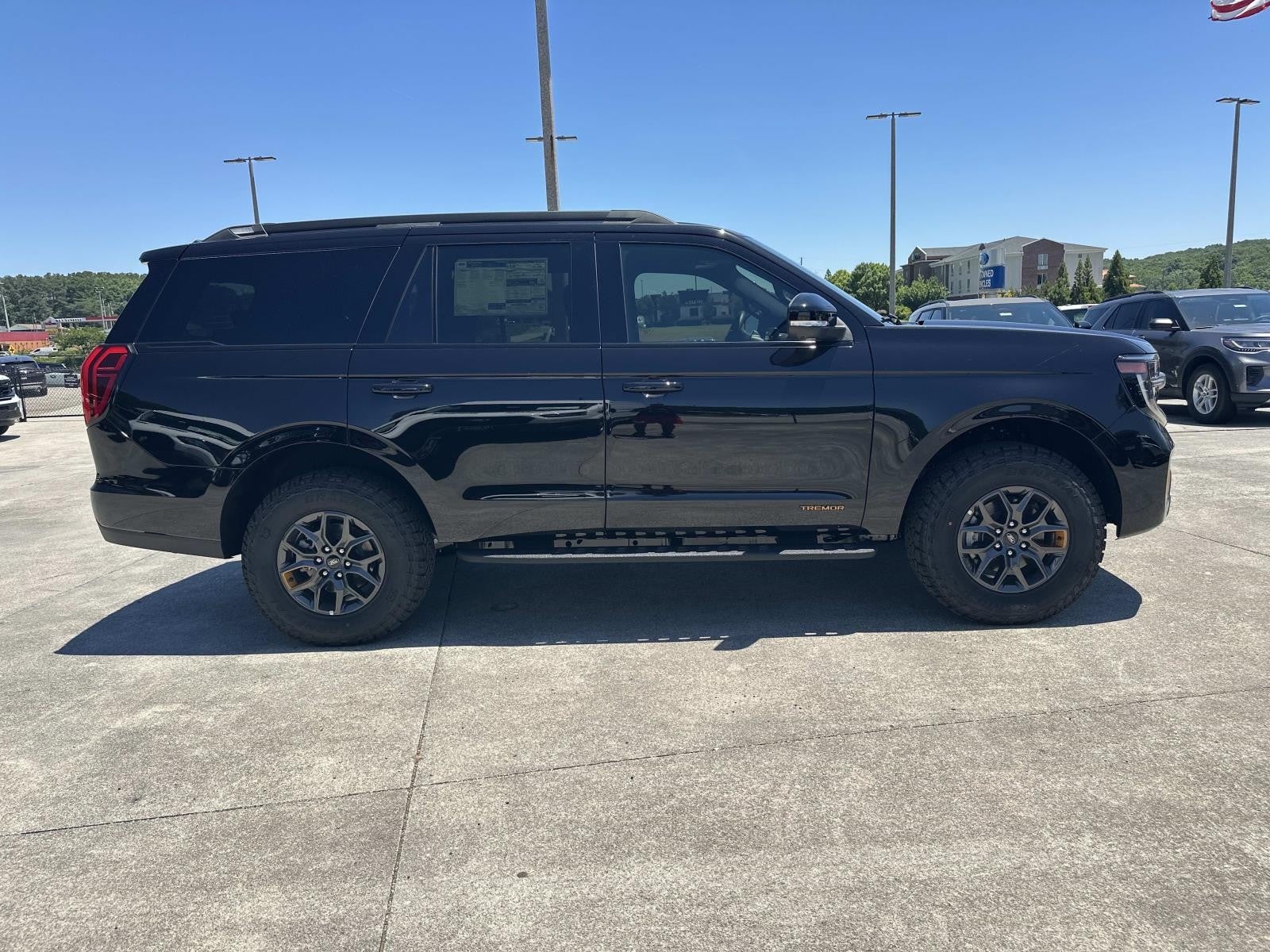 2026 Ford Expedition TREMOR 4X4