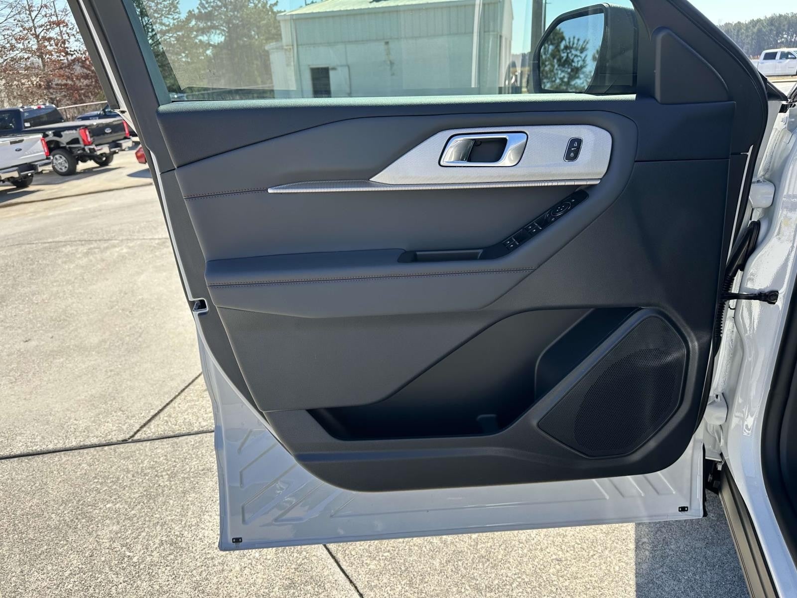 2025 Ford Explorer ACTIVE RWD