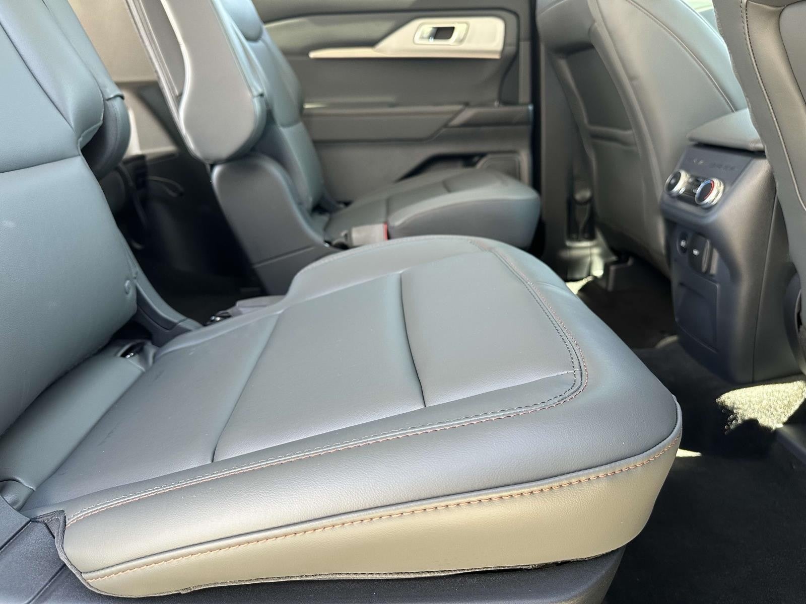 2025 Ford Explorer ACTIVE RWD