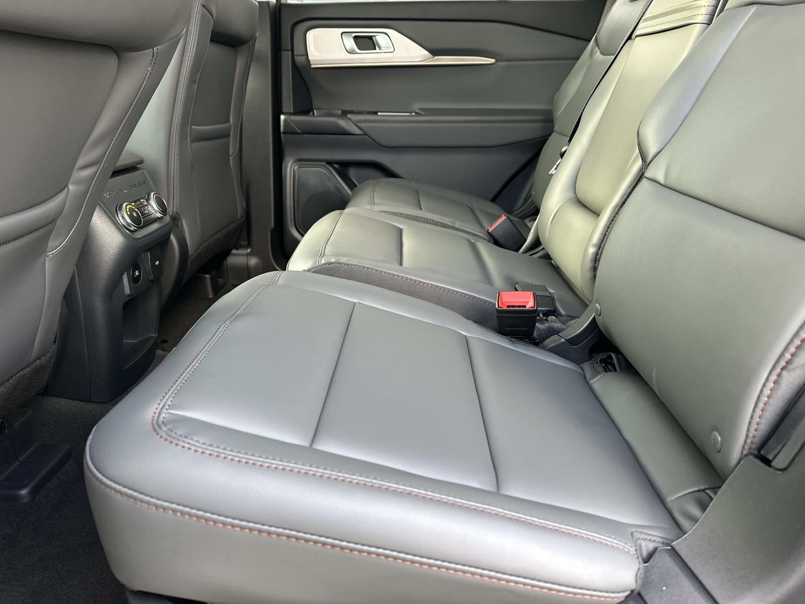 2026 Ford Explorer ACTIVE RWD