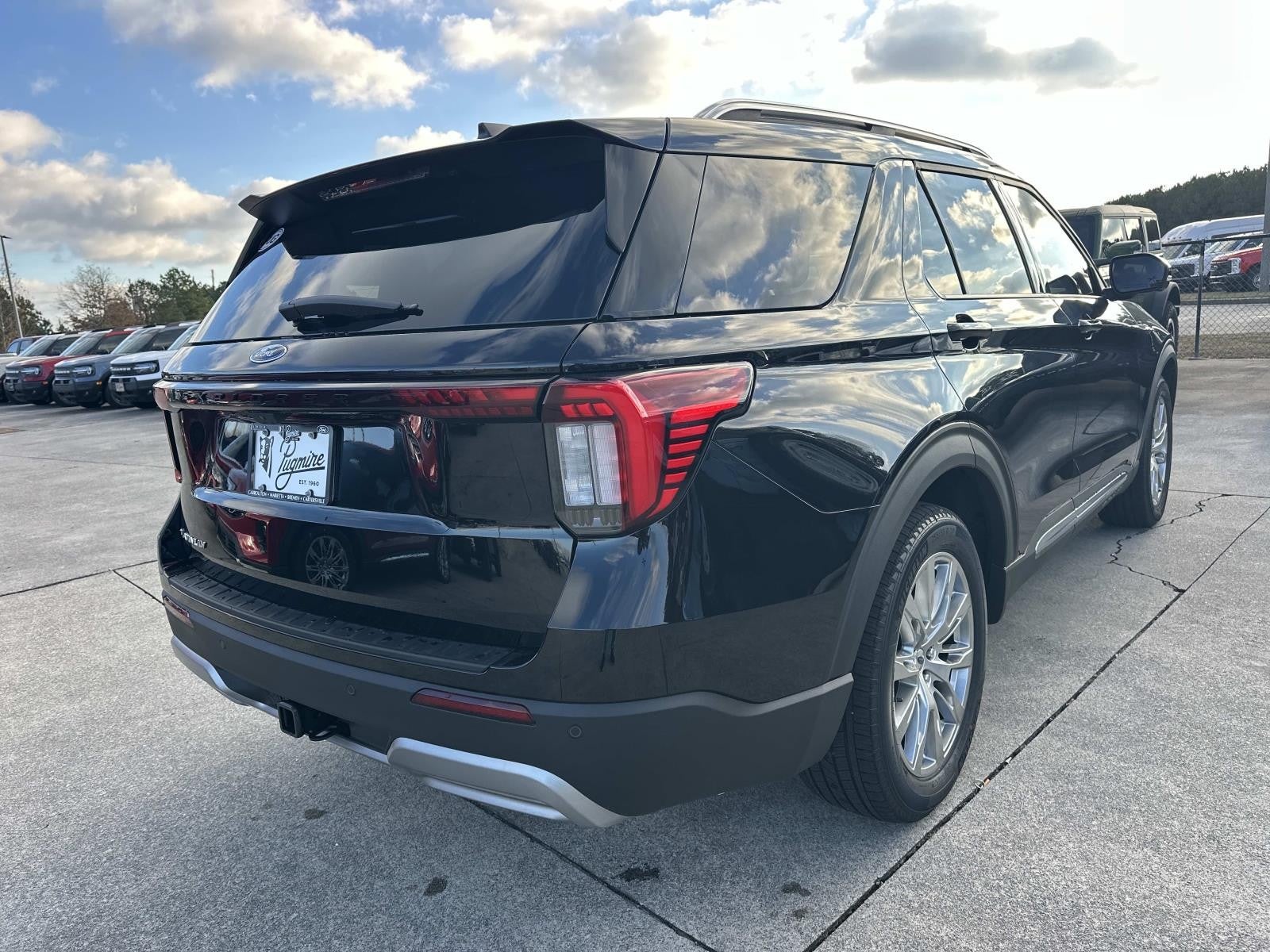 2026 Ford Explorer PLATINUM RWD