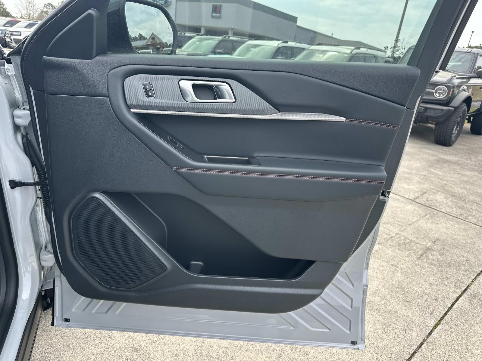 2026 Ford Explorer ST-LINE RWD