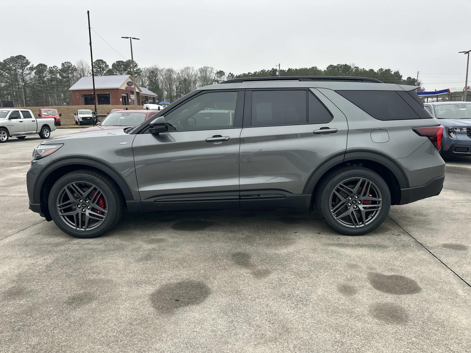 2026 Ford Explorer ST-LINE RWD