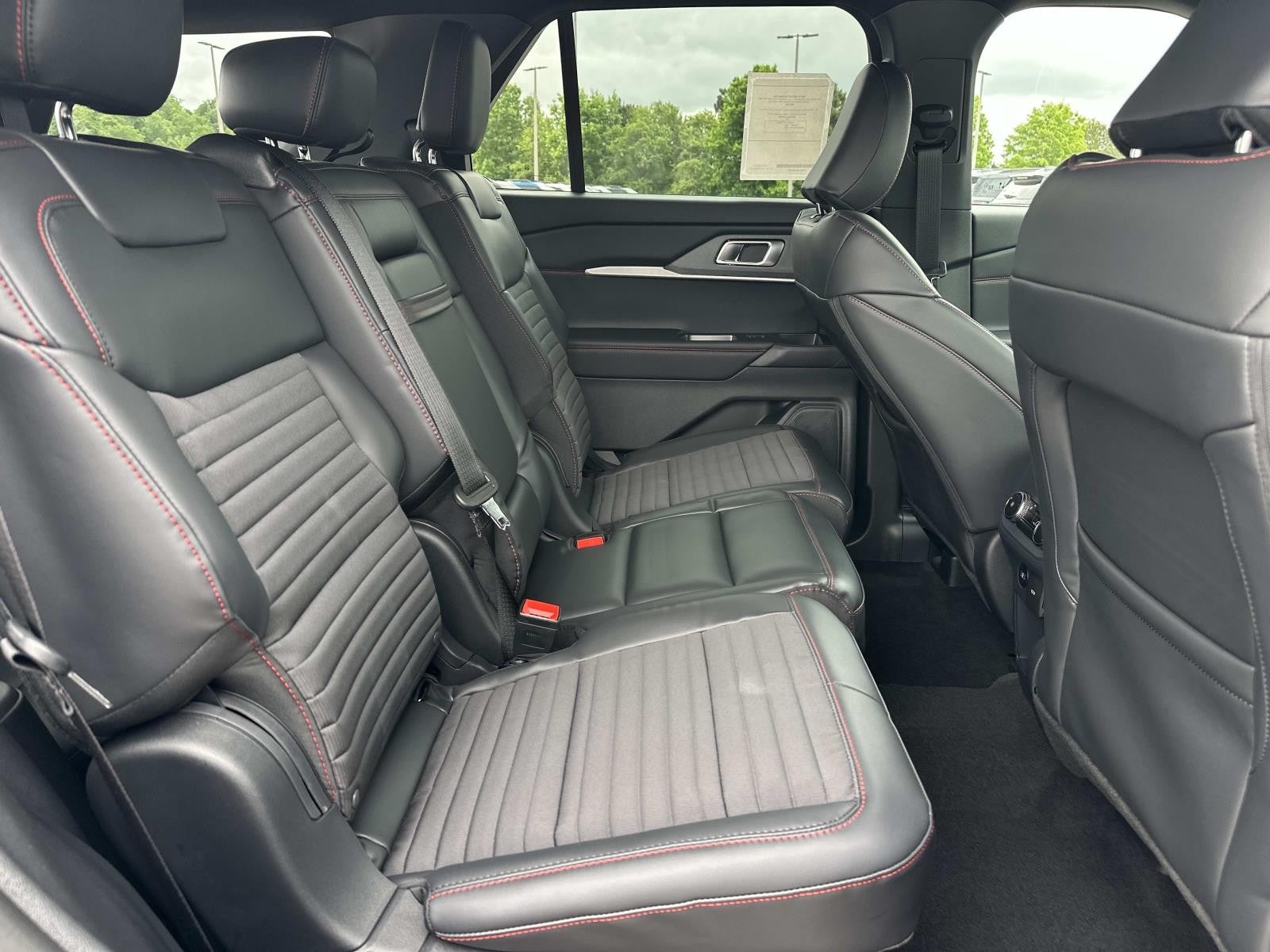 2026 Ford Explorer ST-LINE RWD
