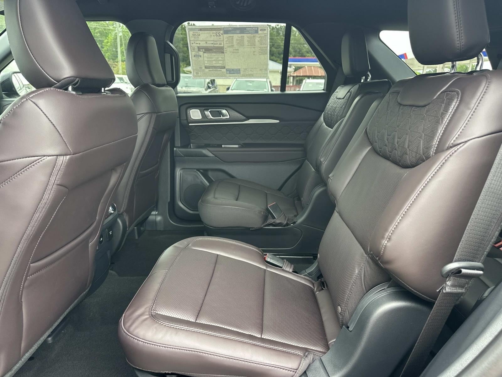 2026 Ford Explorer PLATINUM 4WD
