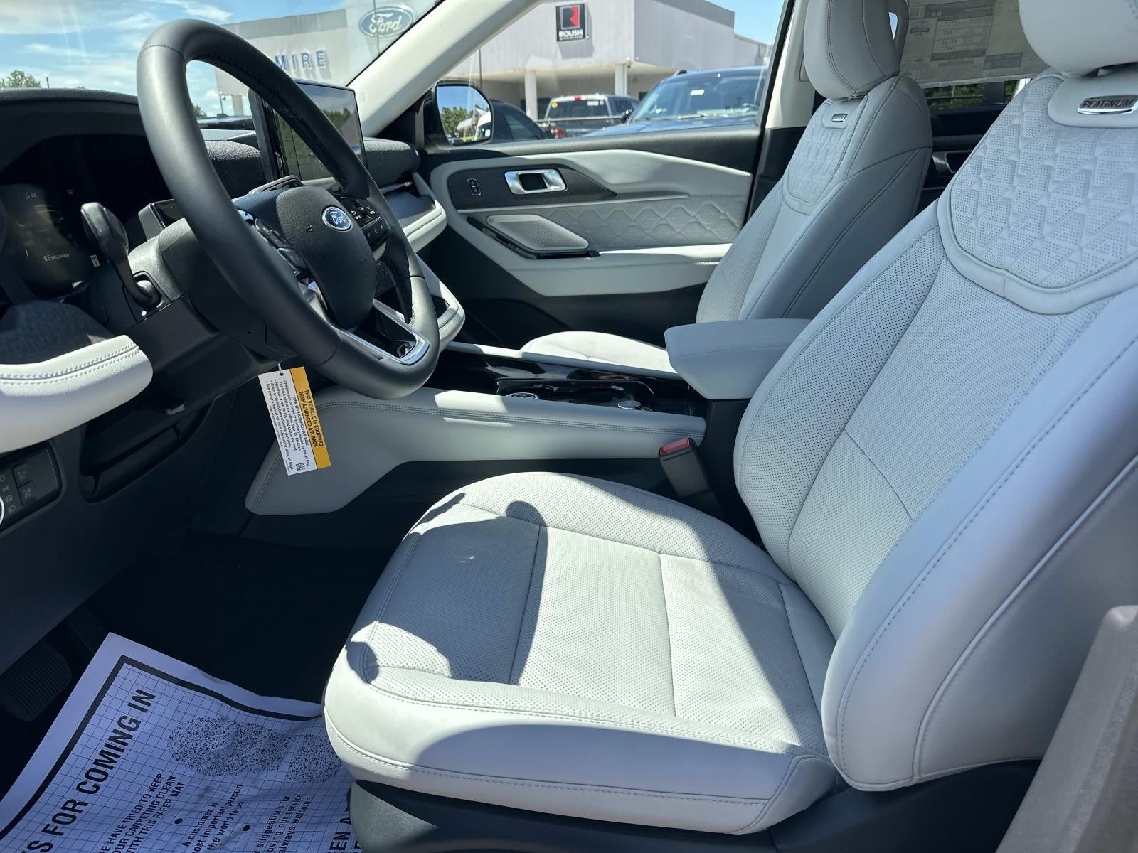 2026 Ford Explorer PLATINUM 4WD