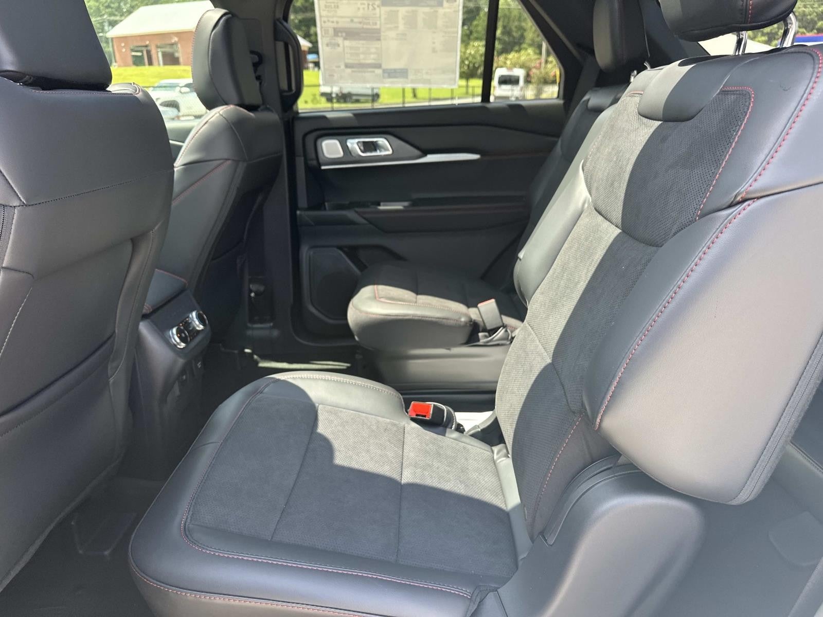2026 Ford Explorer ST RWD