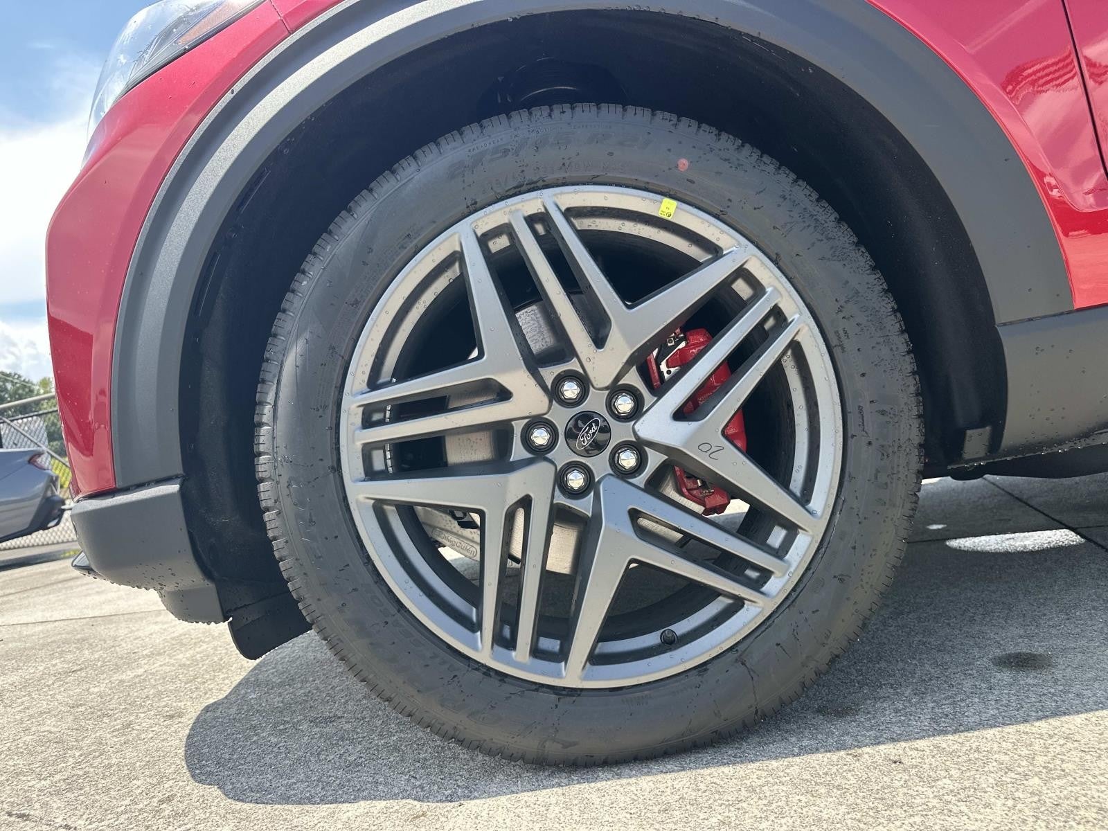 2026 Ford Explorer ST 4WD