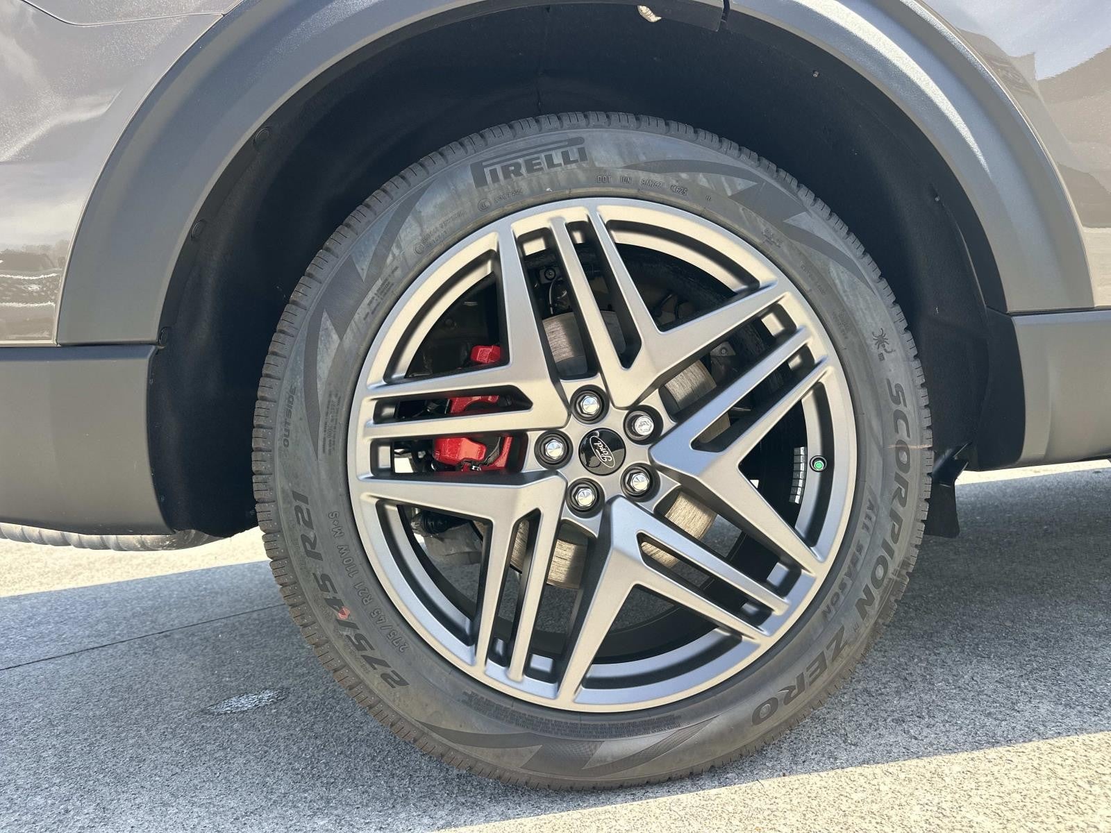 2026 Ford Explorer ST 4WD