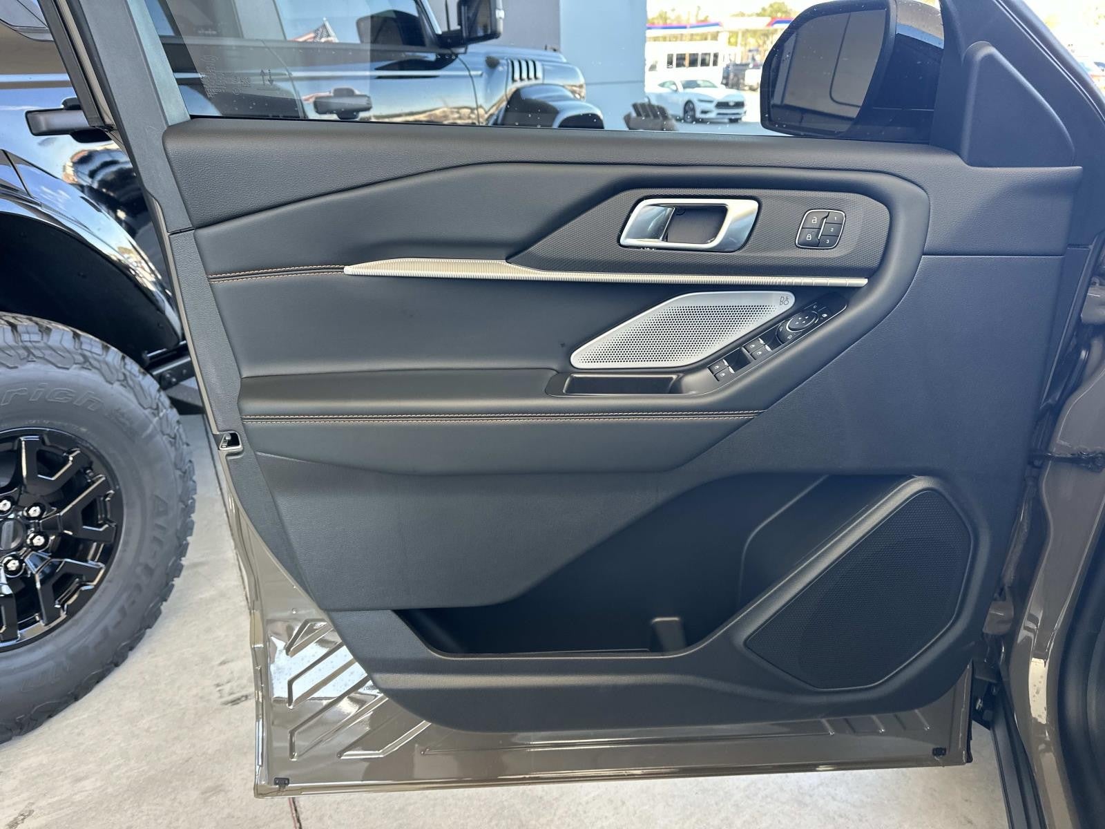 2026 Ford Explorer TREMOR 4WD