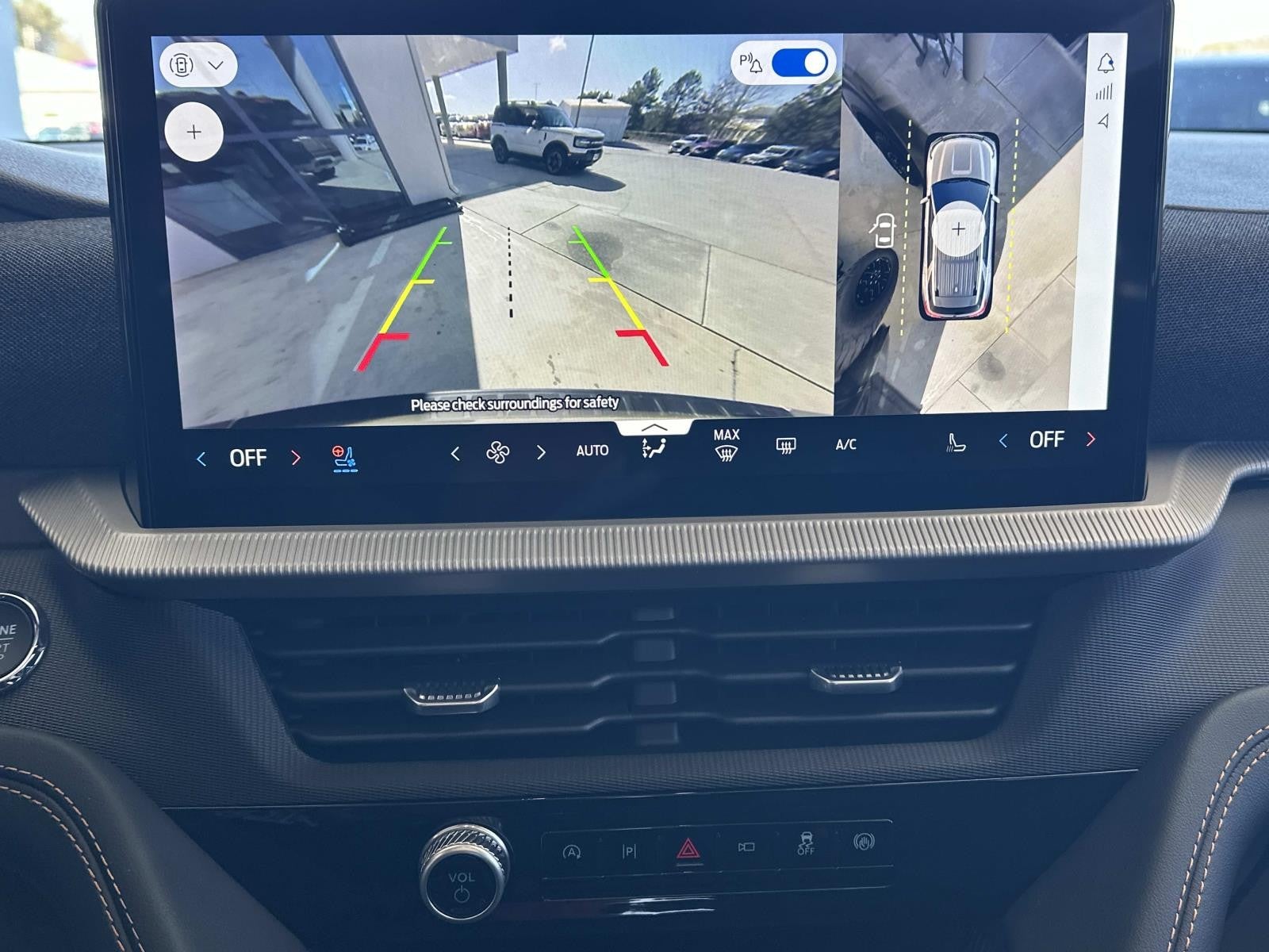 2026 Ford Explorer TREMOR 4WD