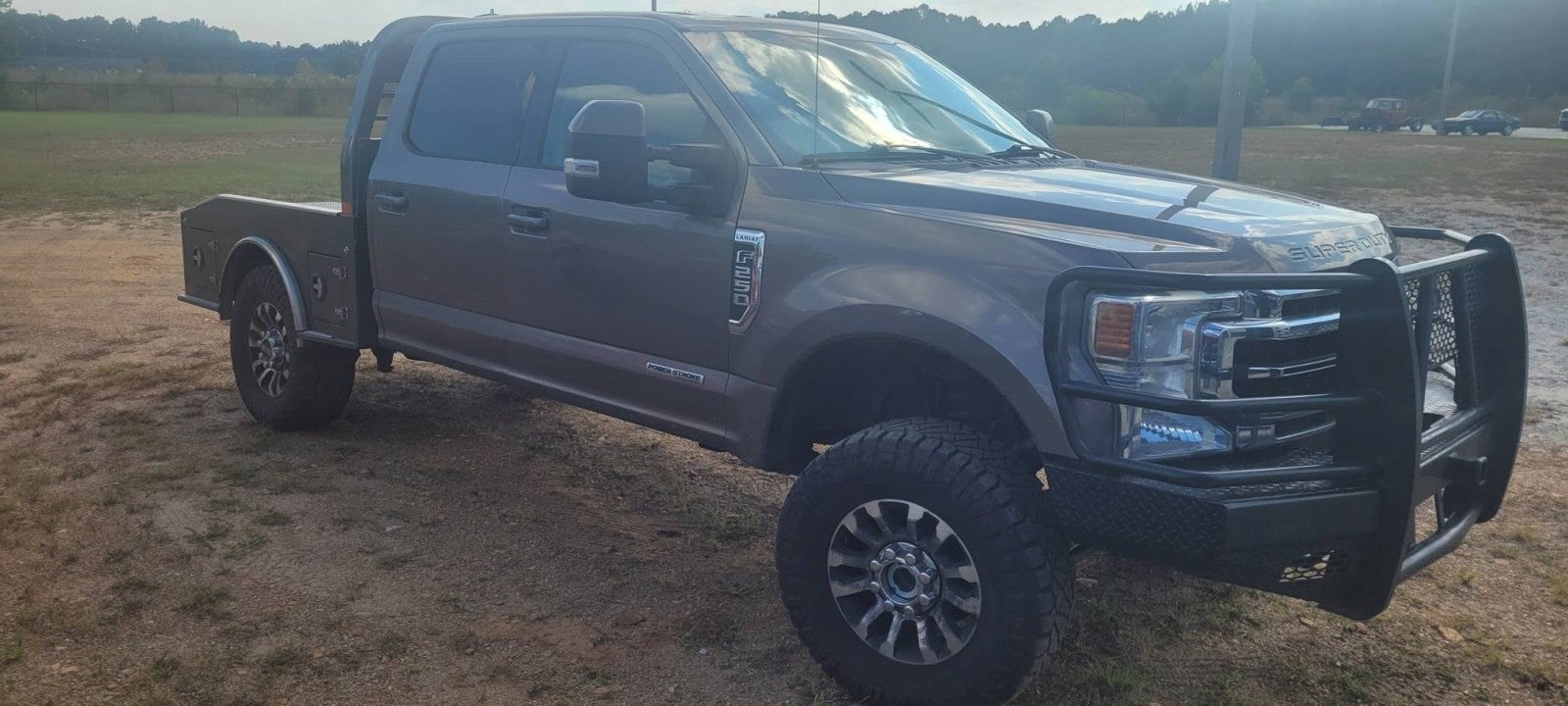 2021 Ford F-250 LARIAT 4WD CREW CAB 6.75'