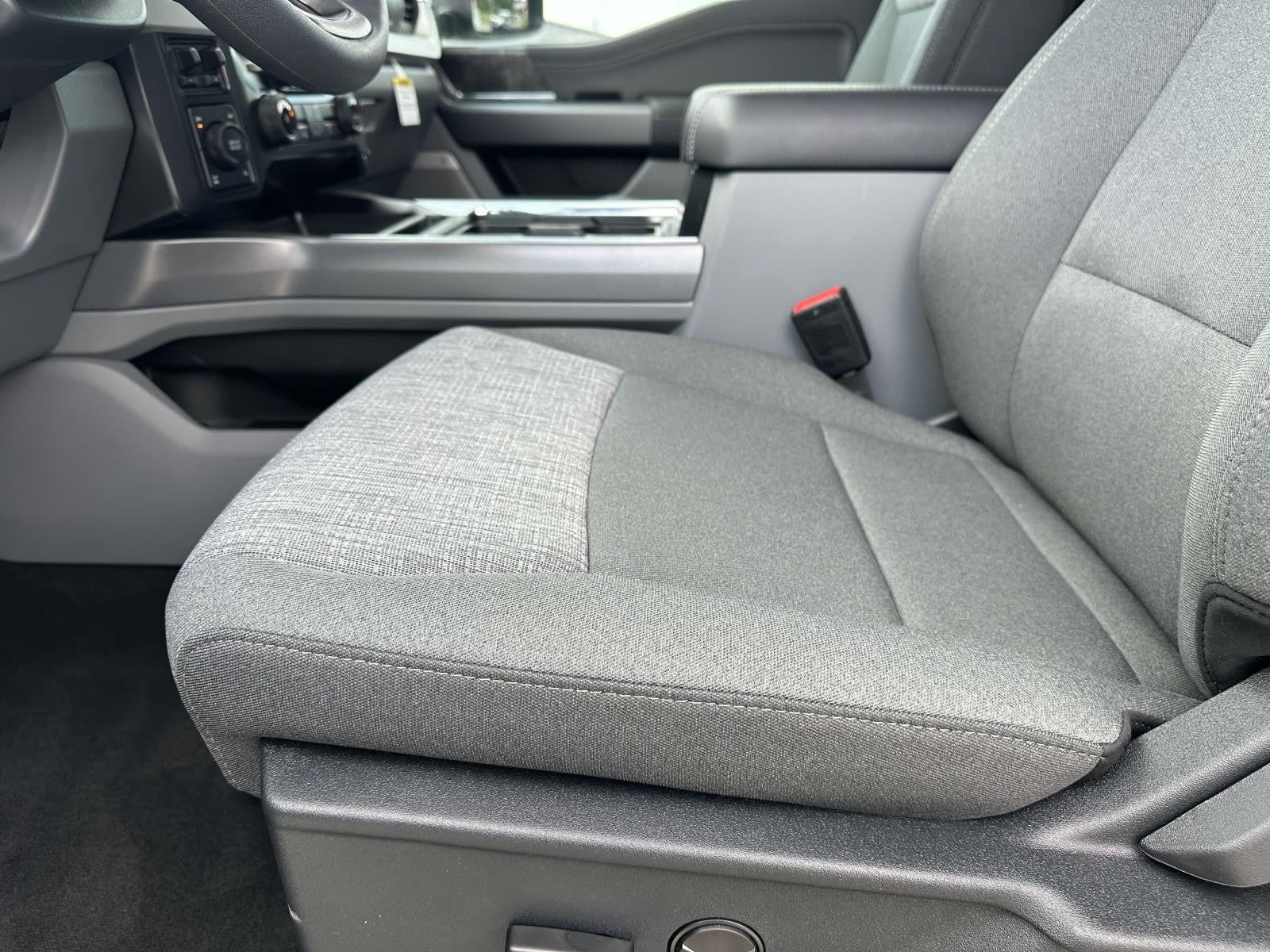 2025 Ford Super Duty F-250 SRW XLT 4WD CREW CAB 6.75' BO