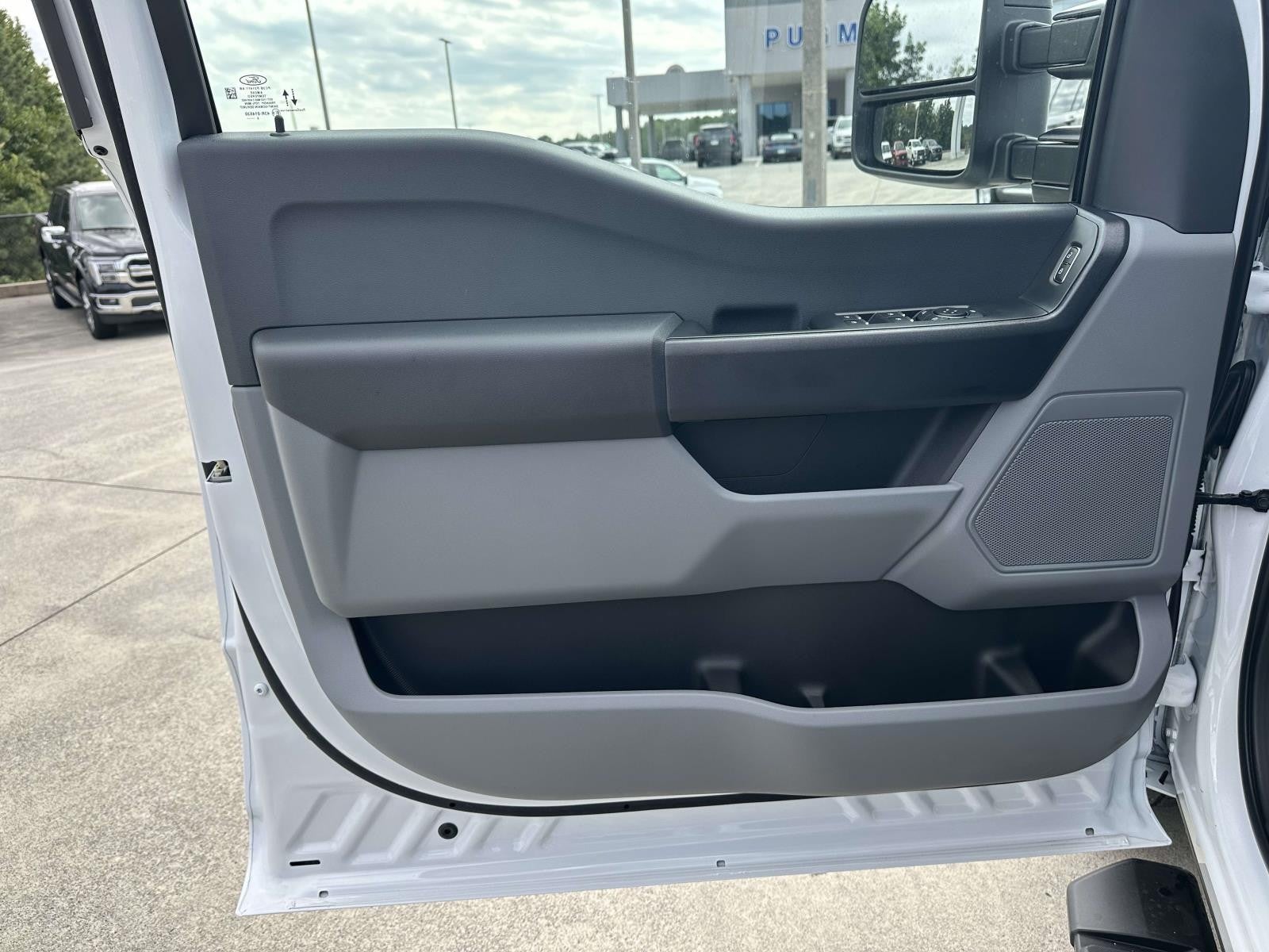 2026 Ford Super Duty F-350 SRW XL 2WD CREW CAB 6.75' BOX