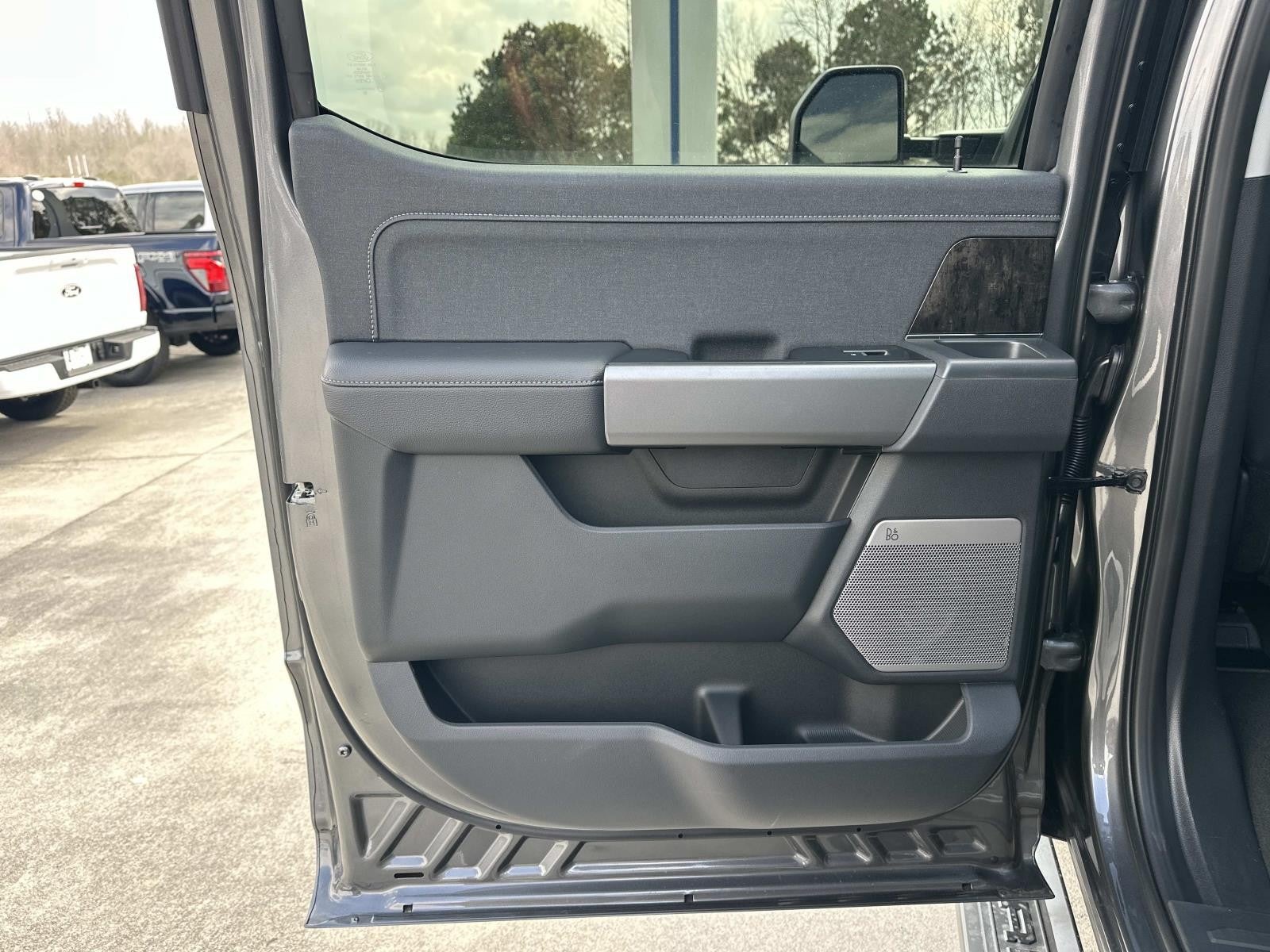 2026 Ford Super Duty F-350 SRW LARIAT 4WD CREW CAB 6.75'