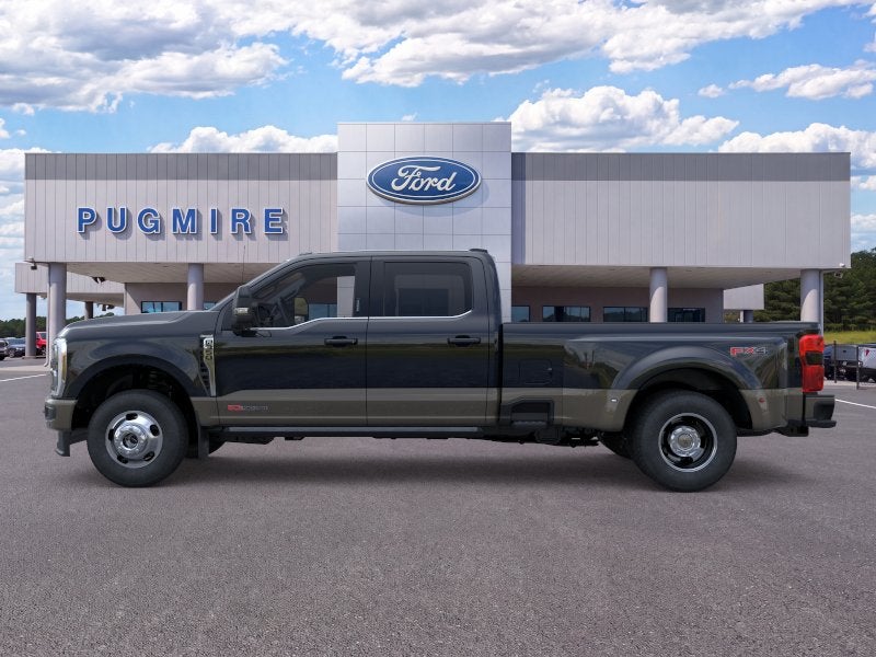 2026 Ford Super Duty KING RANCH 4WD CREW CAB 8