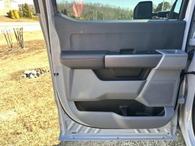 2025 Ford Super Duty F-350 DRW XLT 4WD CREW CAB 8' BOX