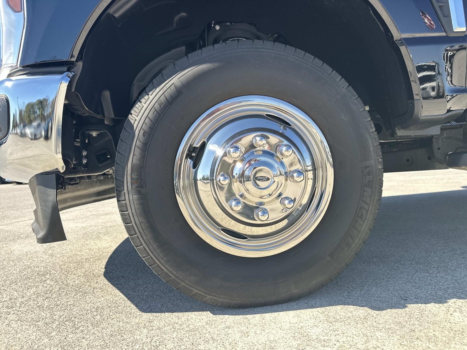 2024 Ford Super Duty F-350 DRW XL