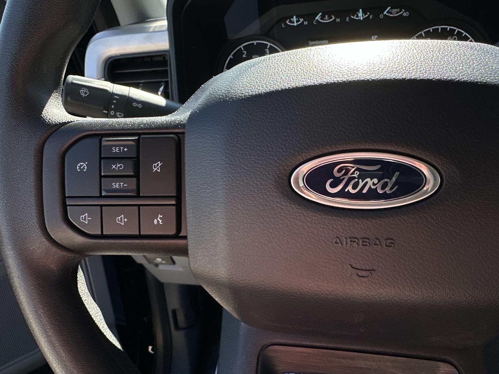 2024 Ford Super Duty F-350 DRW XL