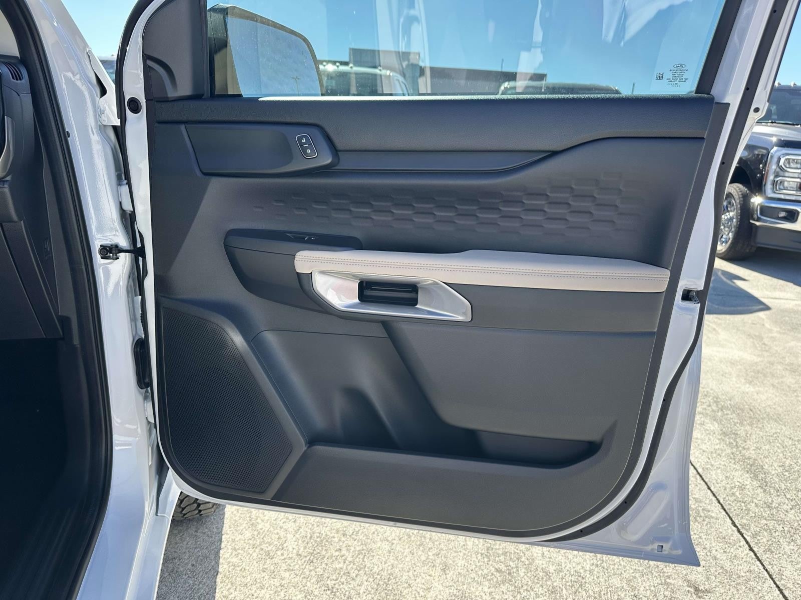 2025 Ford Ranger XLT 4WD SUPERCREW 5' BOX