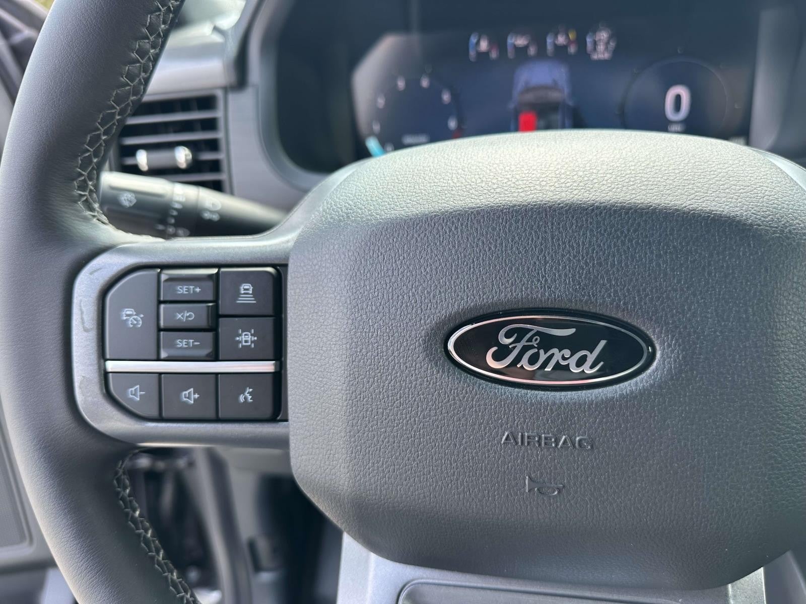 2025 Ford F-150 XLT 4WD SUPERCREW 5.5' BO