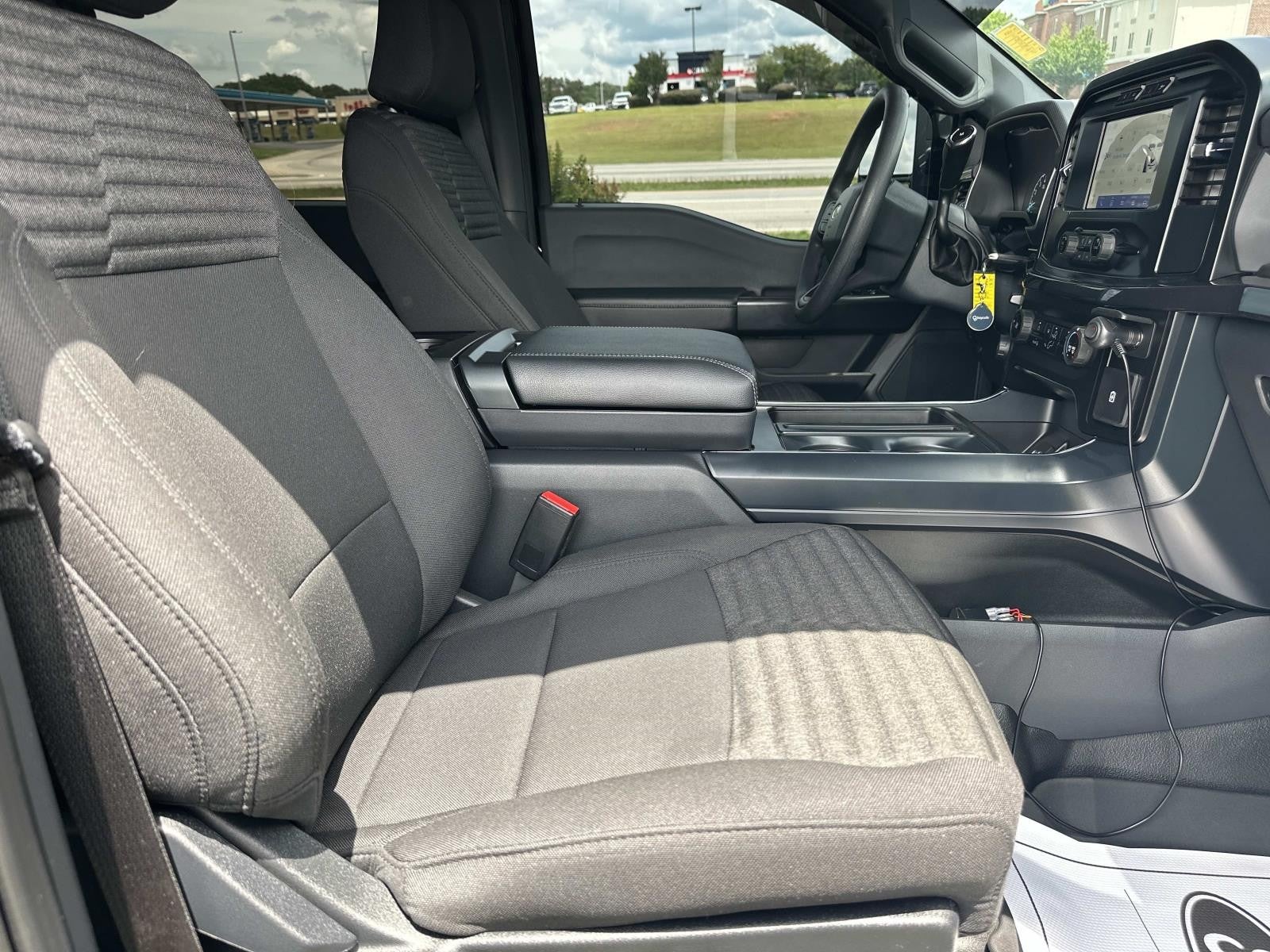 2023 Ford F-150 COYOTE 5.0 XL 4WD SUPERCREW 5.5' BOX