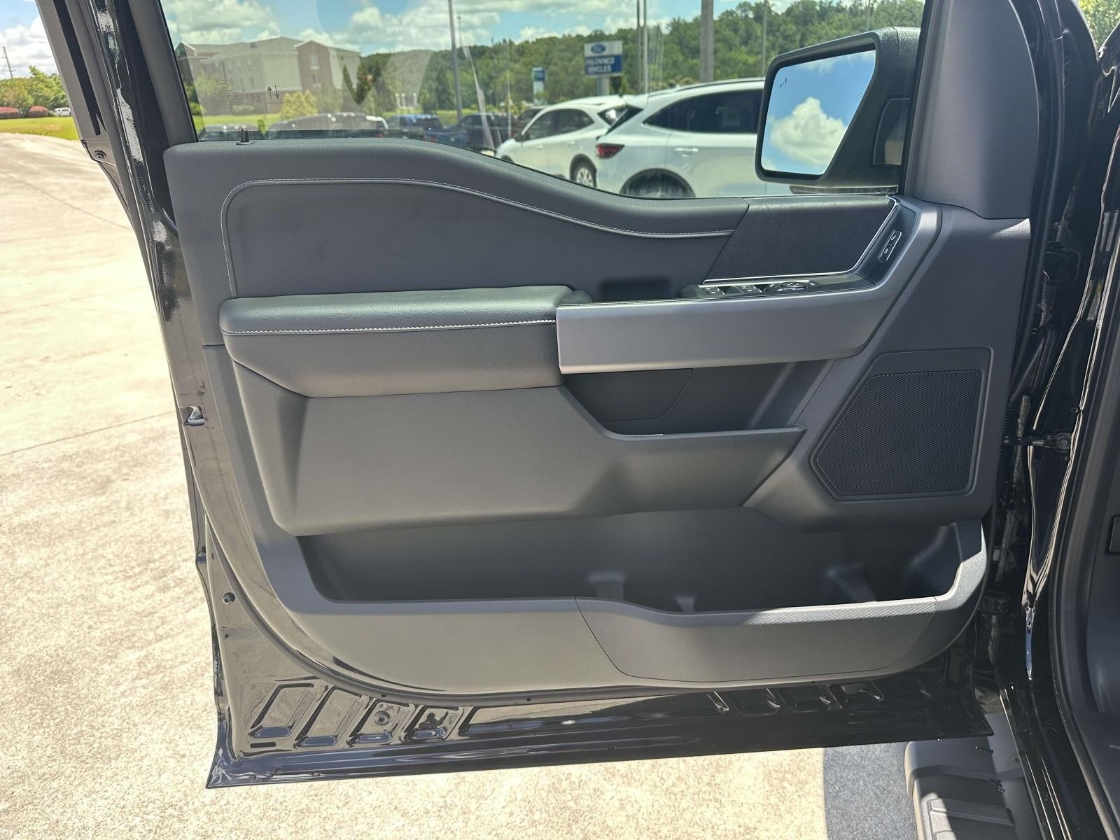 2025 Ford F-150 XLT 4WD SUPERCREW 5.5'