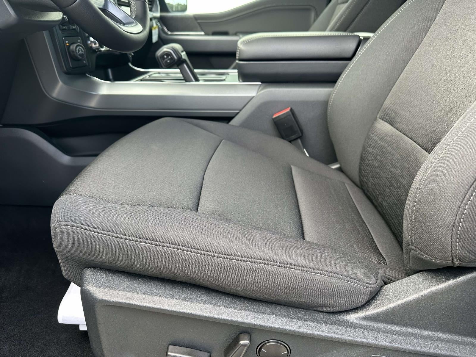 2025 Ford F-150 XLT 4WD SUPERCREW 5.5' BO