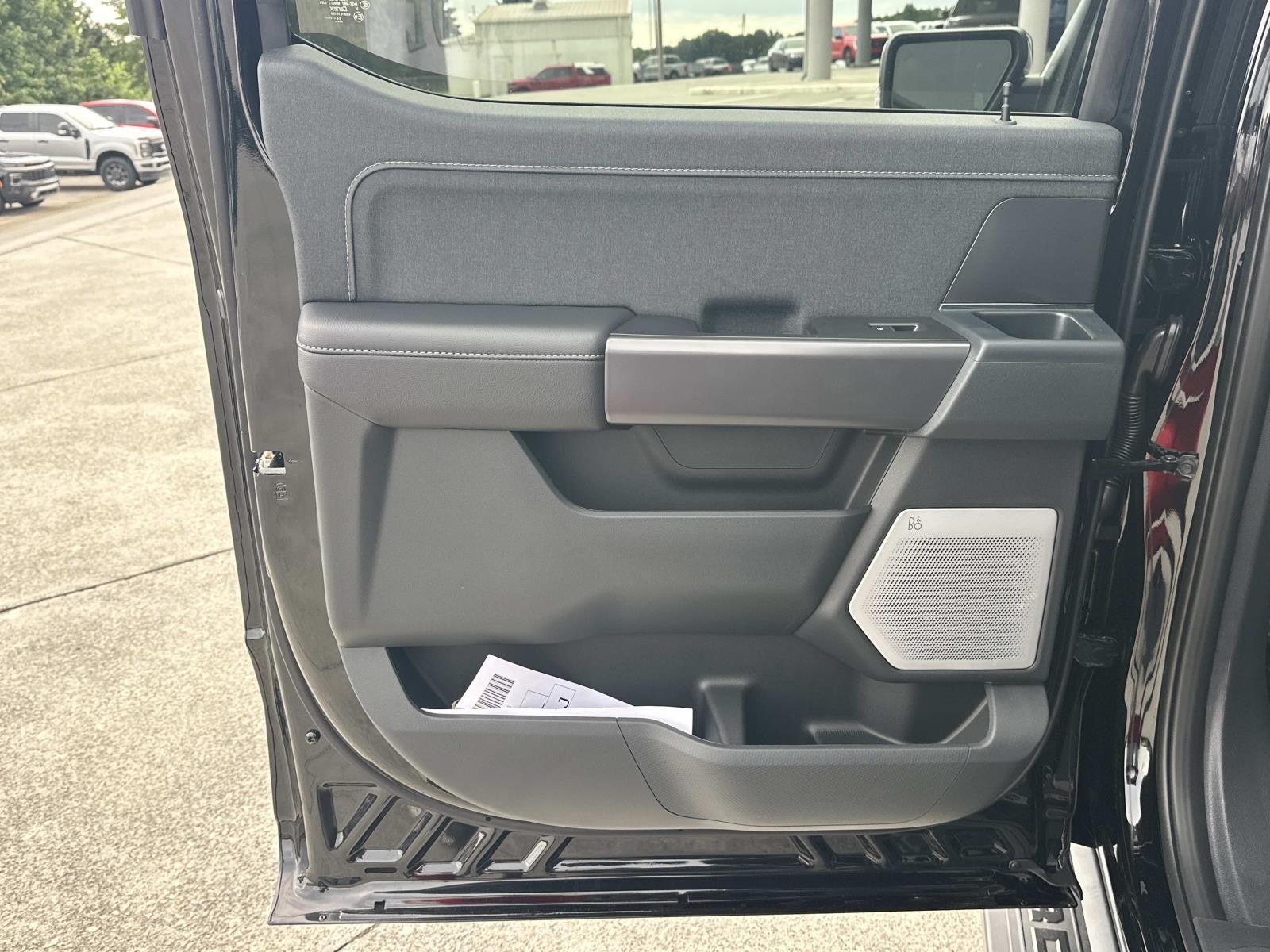 2026 Ford F-150 LARIAT 4WD SUPERCREW 5.5'