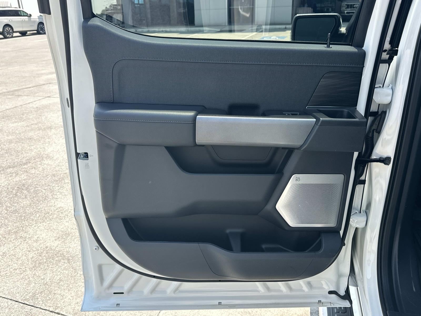 2024 Ford F-150 CREW CAB