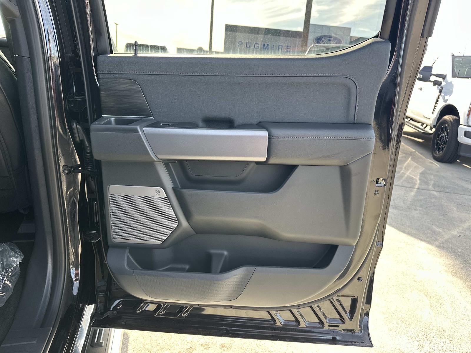 2025 Ford F-150 LARIAT 4WD SUPERCREW 5.5'