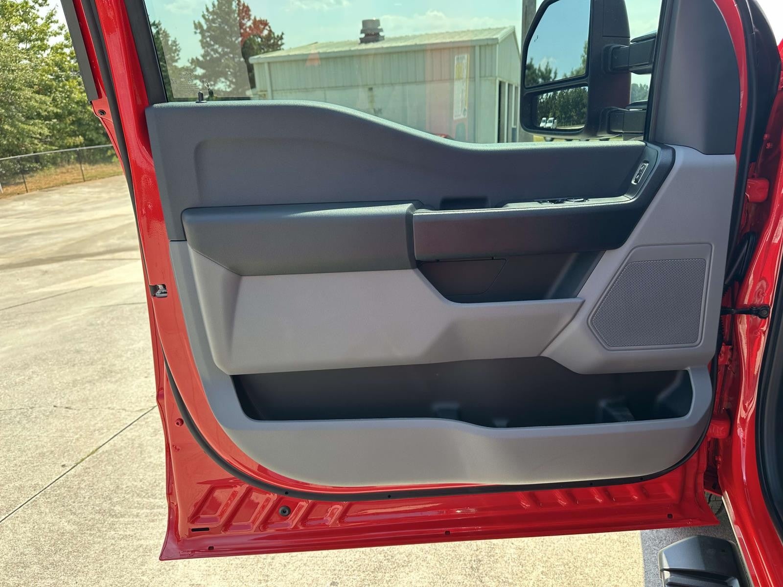 2026 Ford Super Duty F-350 SRW XL 2WD REG CAB 8' BOX