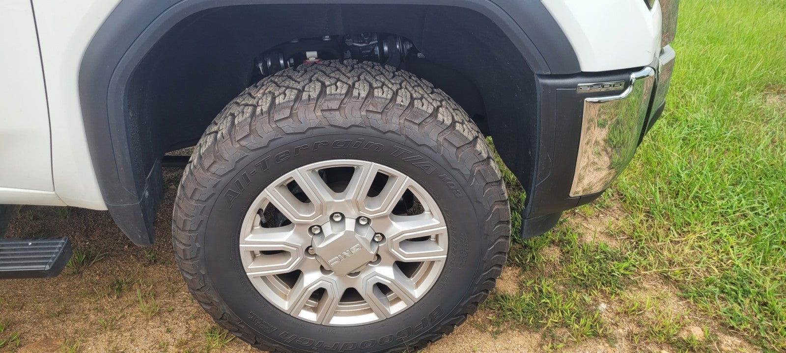 2024 GMC Sierra 2500HD 4WD CREW CAB 159 PRO