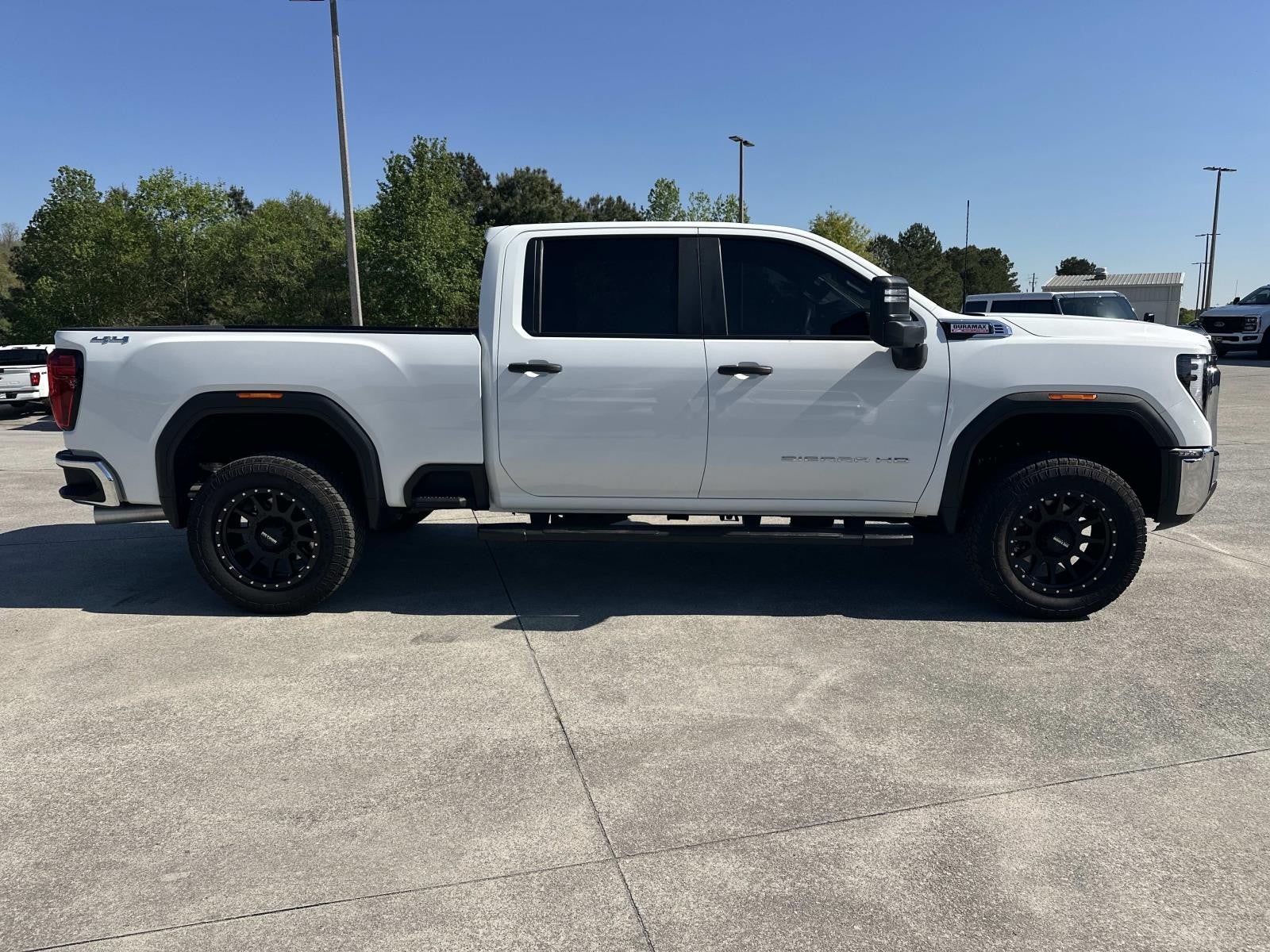 2024 GMC Sierra 2500HD Pro