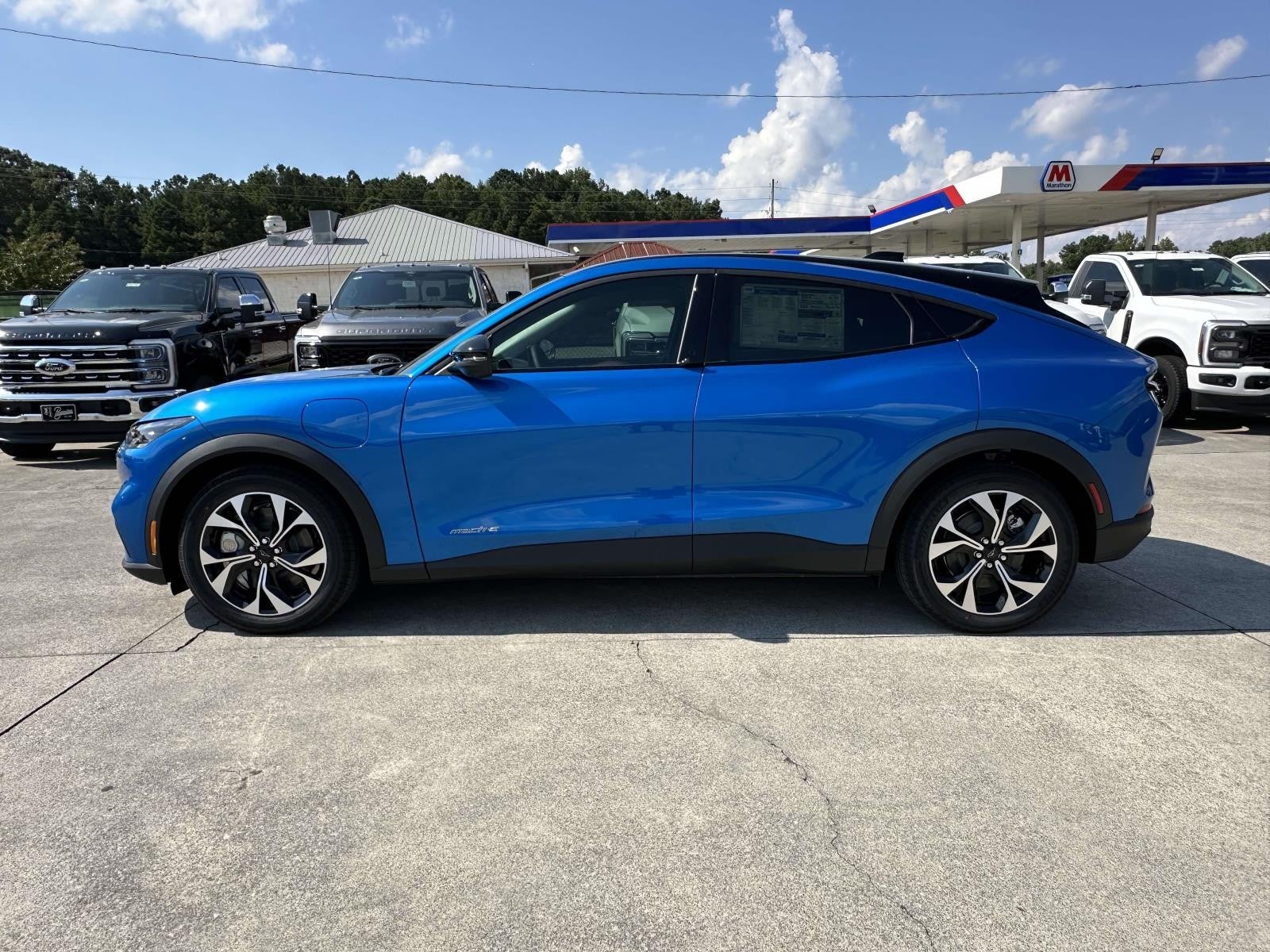 2025 Ford Mustang Mach-E SELECT RWD