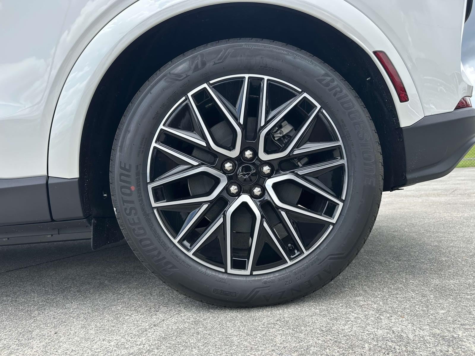 2025 Ford Mustang Mach-E PREMIUM RWD