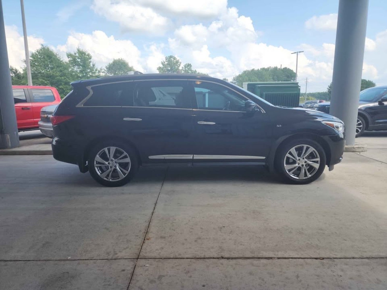 2014 INFINITI QX60 SUV